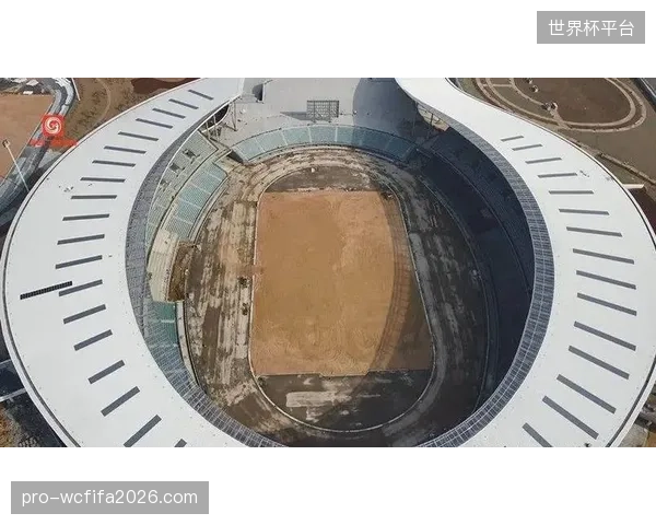 深圳大运中心借助北美顶级冰篮转换标准，将场地功能切换周期压缩至6小时内
